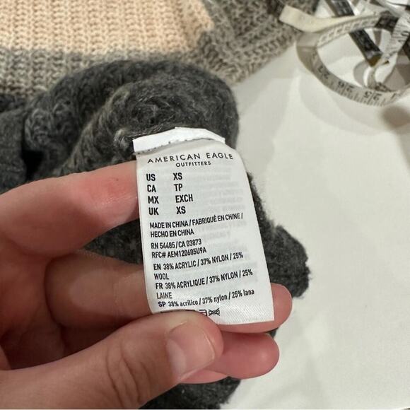 American Eagle Wool Blend Cream & Gray Ombre Open Knit Sweater Size XS - Picture 6 of 8